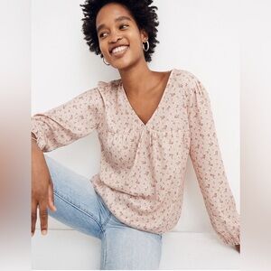 Madewell Women’s Puff-Sleeve V-Neck Long Sleeve Top in Baby's Breath Pink